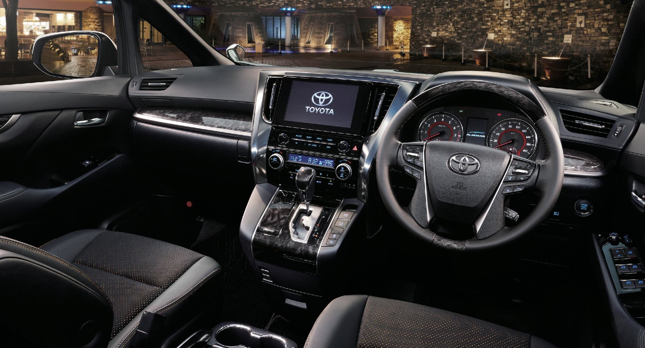 アルファード特別仕様車 埼玉トヨタ