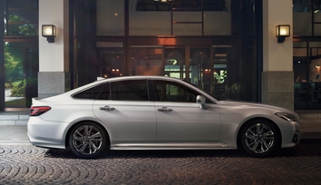 クラウン 埼玉トヨタ