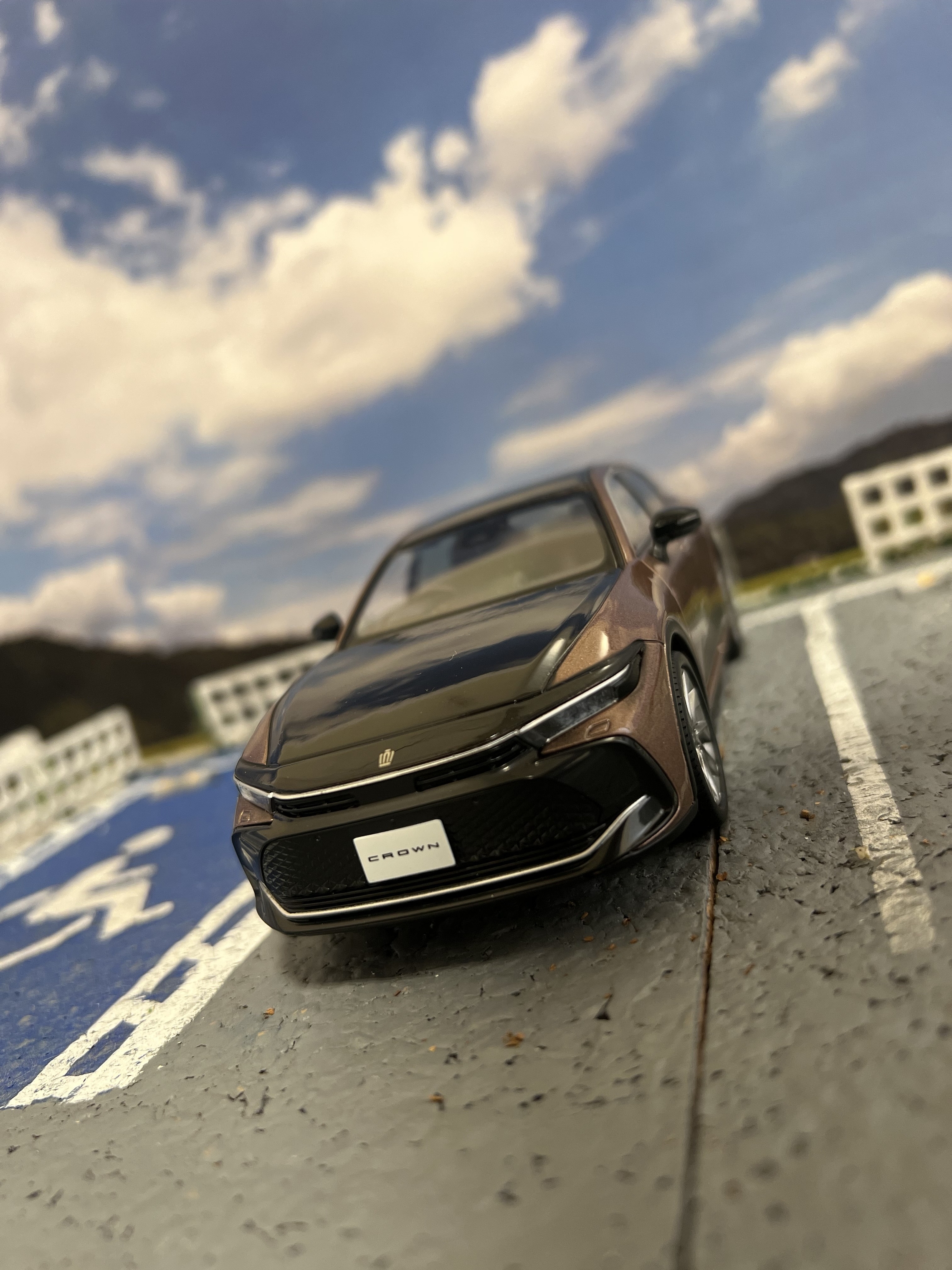 新型クラウンついに デビュー