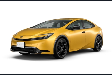 フロント　特別仕様車 G プラグインハイブリッド車 “Night Shade”（ベース車両はG プラグインハイブリッド車）