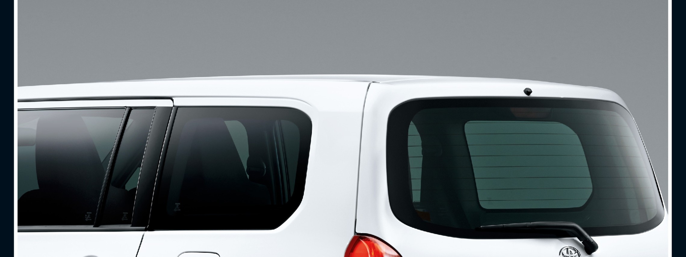 UVカット機能付プライバシーガラス（リヤドア・リヤクォーター・バックドア）