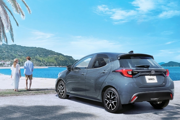 【モデル入り素材】Z（ハイブリッド・2WD）