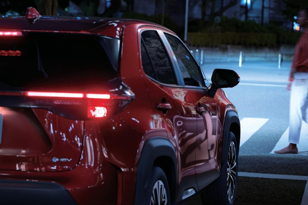 【モデル入り素材】Z（ハイブリッド・2WD）