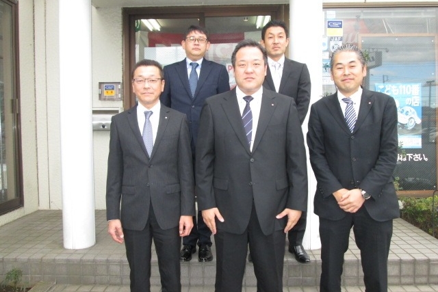 tenpo_所沢マイカーセンター集合写真1210